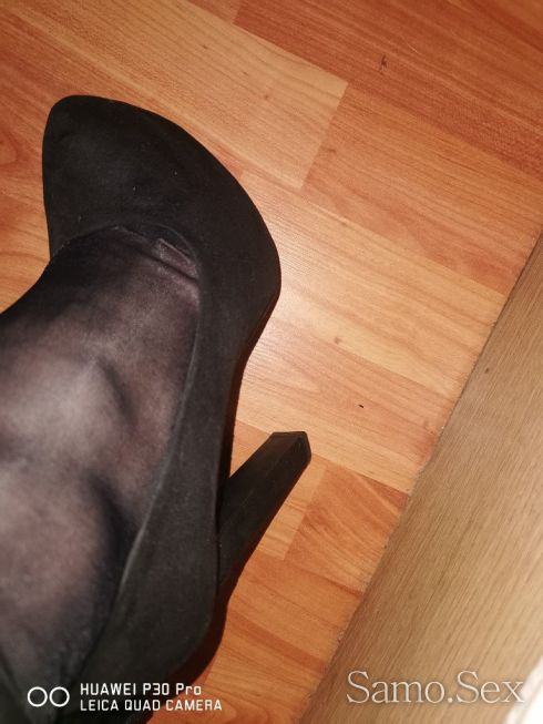 Желаещи за камшика 50евро 😈 -  снимка 14