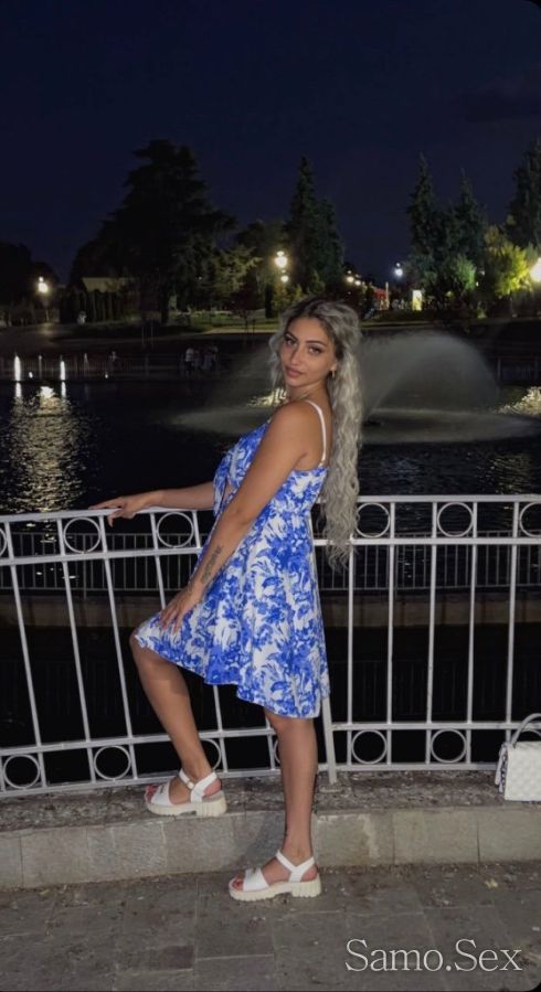 Blonde -  снимка 2