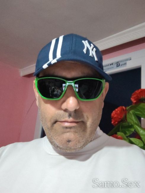 Момче на 37г предлага удоволствия на загорели господа -  снимка 1