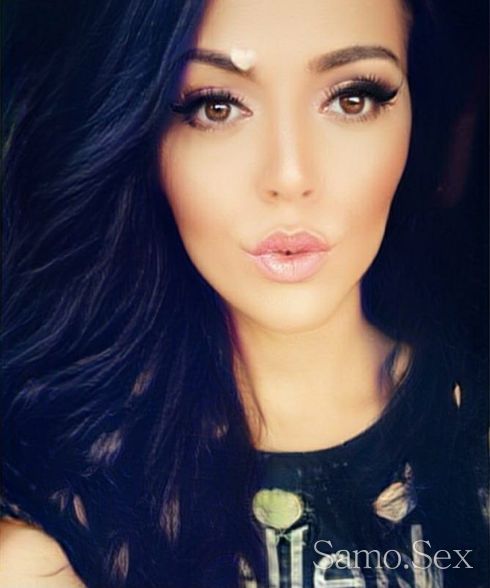 Транс дама със чар и стил -  снимка 10