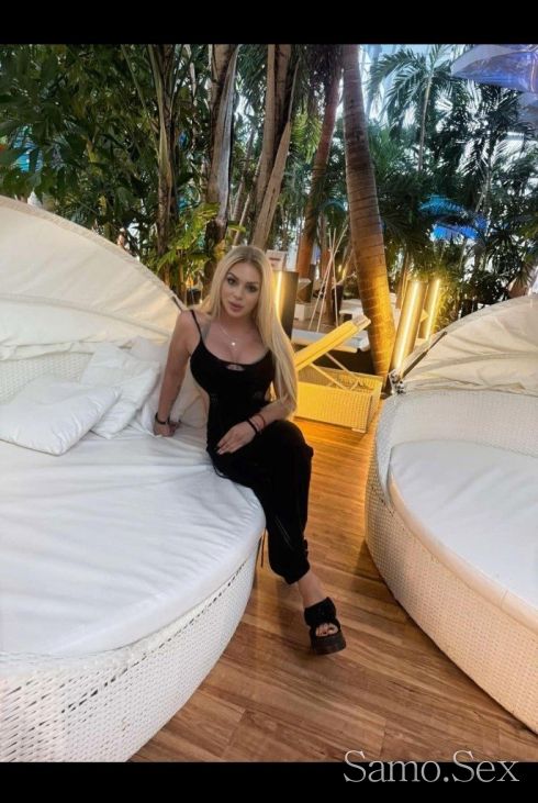 Порно звезда 🌟 -  снимка 10