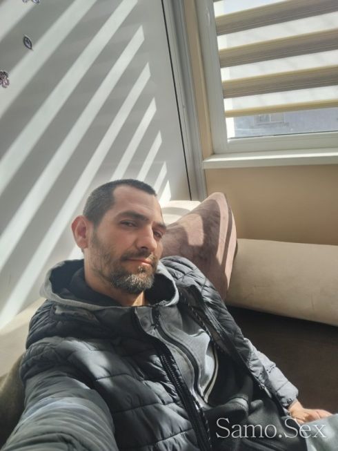 Набирам компаньонки за работа като елитен ескорт -  снимка 4