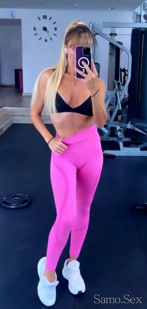 За няколко дни Alexa Секси и фитнес инструкторка -  снимка 2