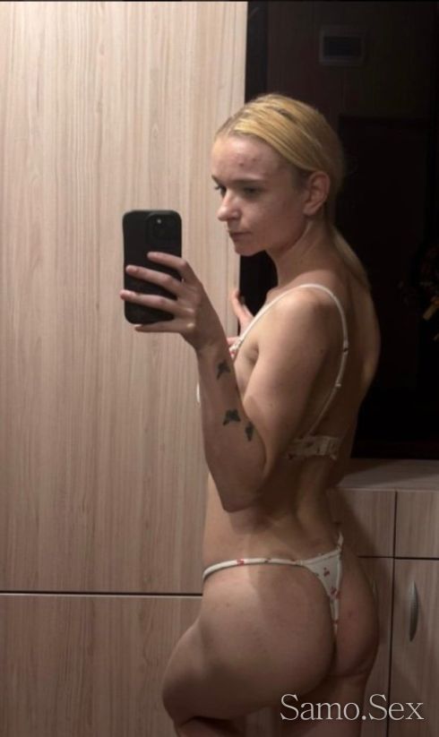 Топ пиче 😍 -  снимка 2