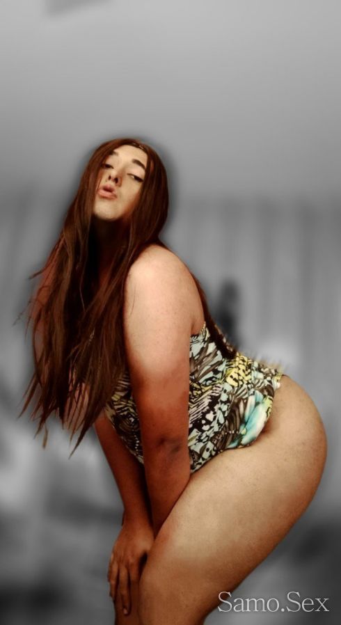 Транс момиче с голямо дупе🍑 -  снимка 1