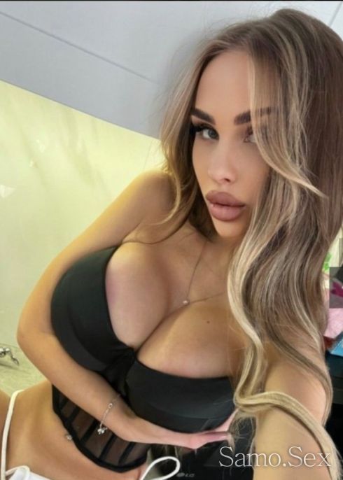 HOT GIRL! 💦 😋💋 -  снимка 1