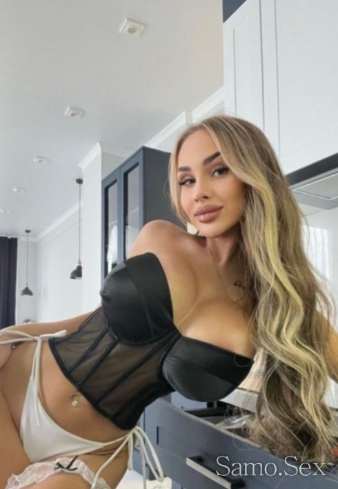 HOT GIRL! 💦 😋💋 -  снимка 4