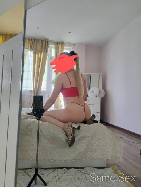 ✅🥵Много гореща 🥵✅ -  снимка 2