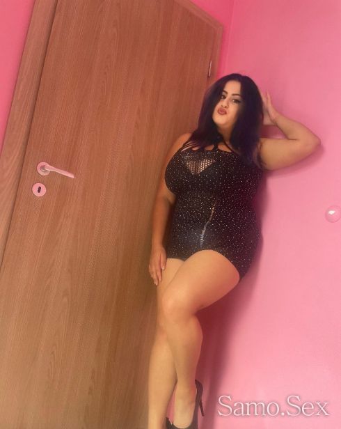 Hot giril💋 -  снимка 2