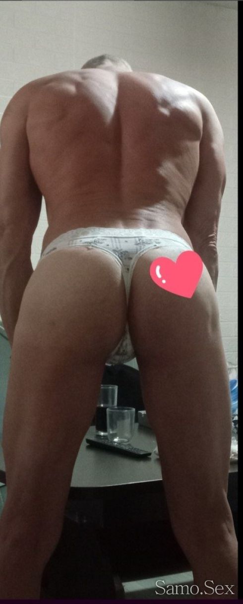 Фембой сиси търси яко чукане -  снимка 9