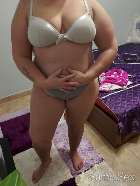 Тигрицата търси своя тигър -  снимка 11