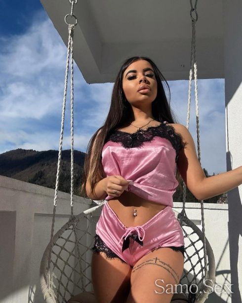 Very hot and SeXy -  снимка 1