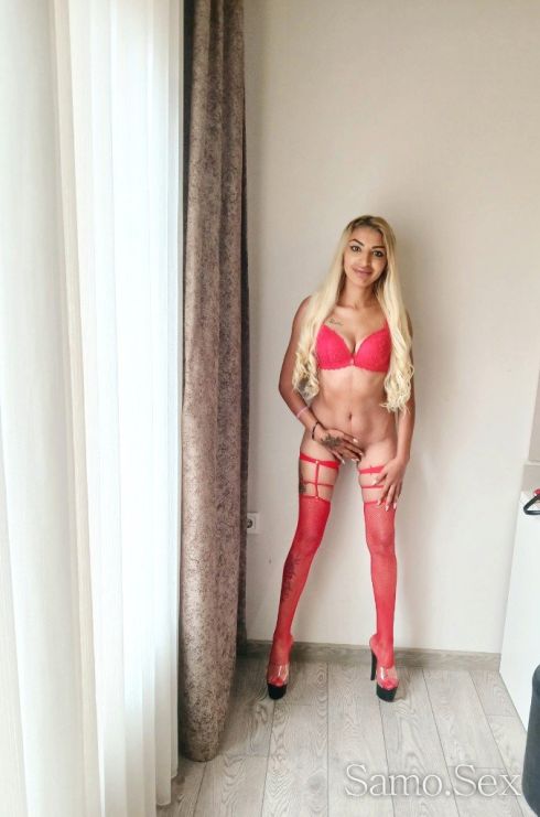 РЕАЛНА СЛАДКО МОНИ 🍌🍓🍒🧜‍♀️ -  снимка 1