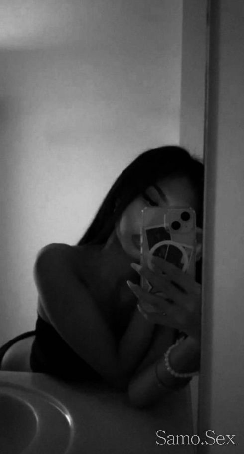 Твоето момиче 🤍 -  снимка 2