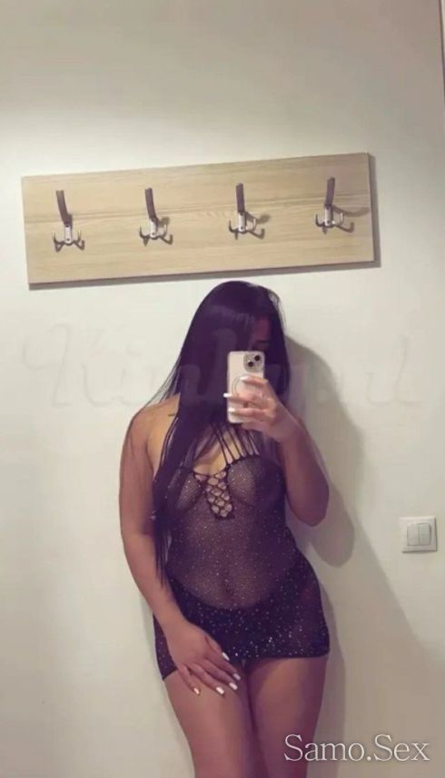 Лигава мазна свирка без презерватив свършване в устата -  снимка 3