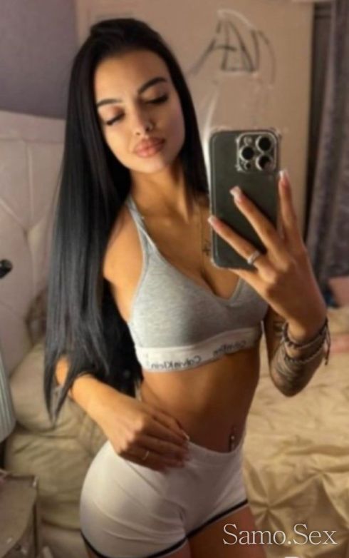 💋Огнена брюнетка💋 -  снимка 2