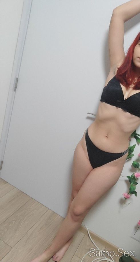 ела опитай малкото ми дупе без кондом💦👅🤤 -  снимка 1