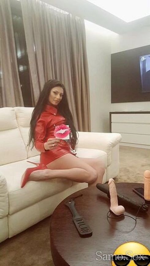 Коленичете, малки мои роби. Обичам да ви чукам, -  снимка 15