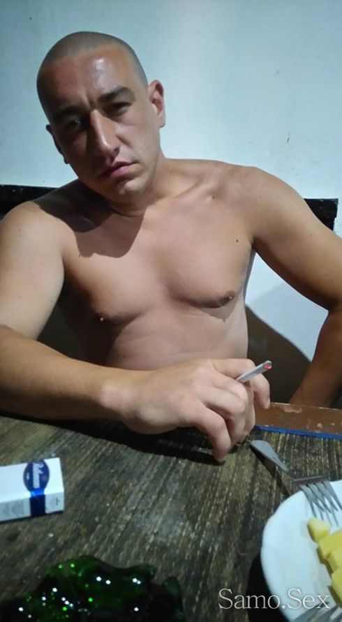 Жиголо -  снимка 1