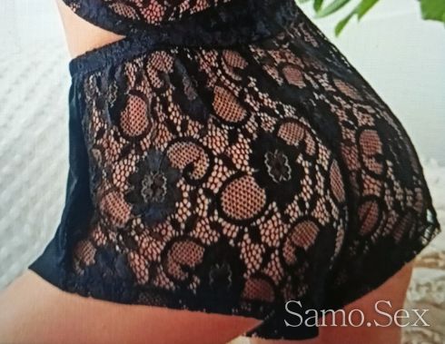 Тясно секси дупенце предлага пълна програма и дълбоки свирки -  снимка 8