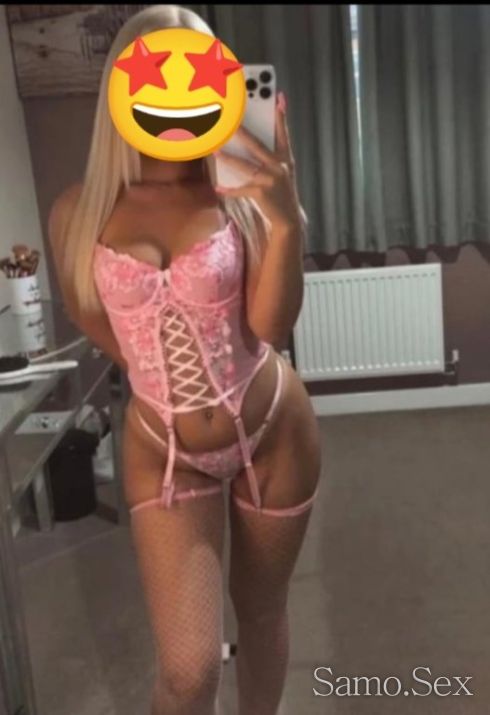 💋 Магнетично привличане и нежно докосване -  снимка 1