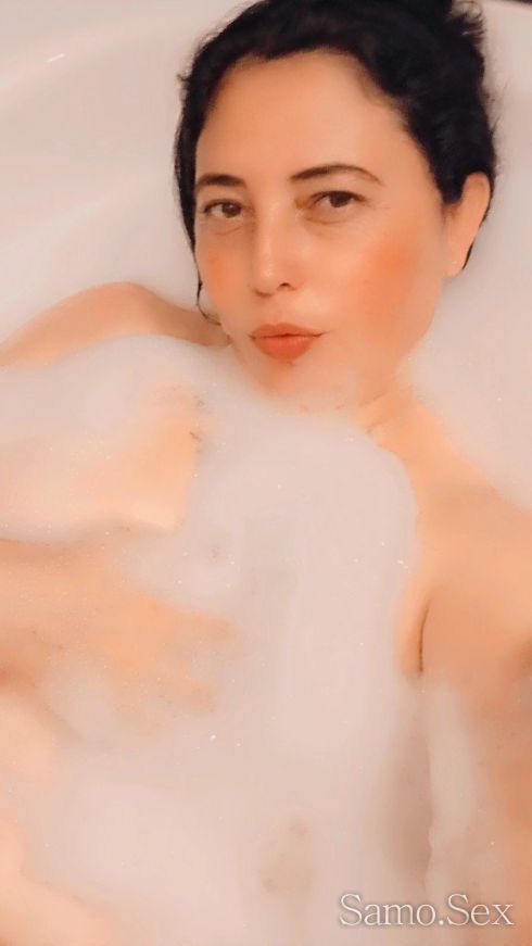 Омръзнави от фалшиви снимки на 💯 реална съм 🥰 -  снимка 5