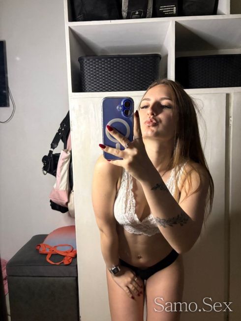 Видео еротика на камера ❤️😍🍌🍌🍑💦💦💦 -  снимка 6