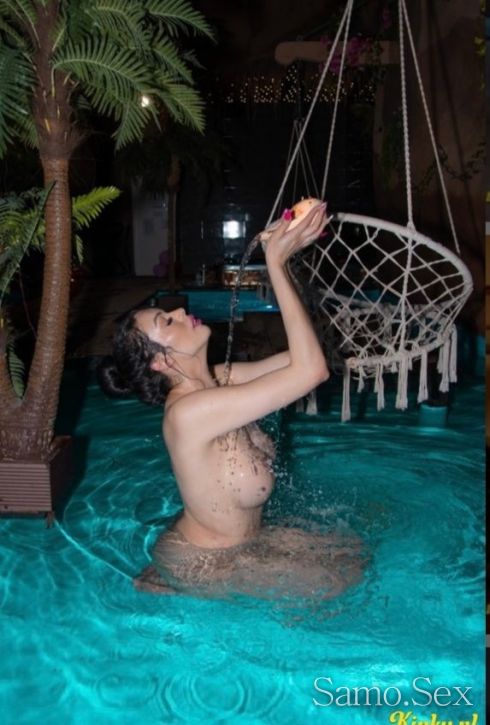 Дайана✔️❤️💥👄 -  снимка 3