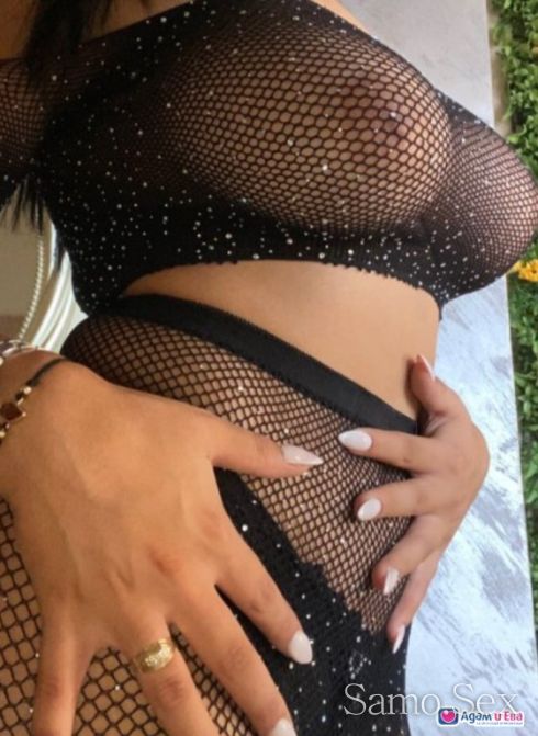 Hot girl 🤩 -  снимка 2
