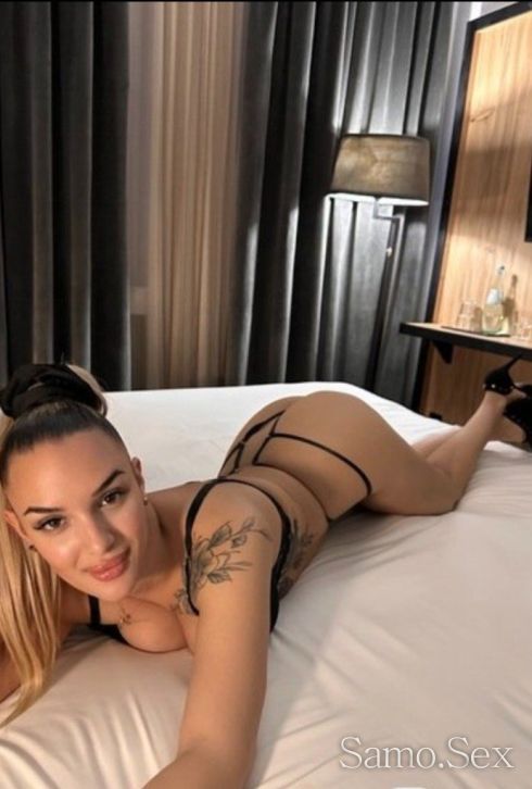 ЦВЕТИ НОВА В ГРАДА -  снимка 3