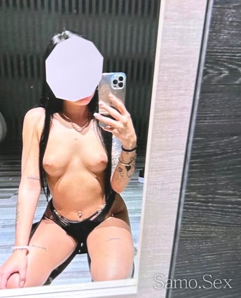 Your Mistress—or Perhaps Your Wife😍 -  снимка 3