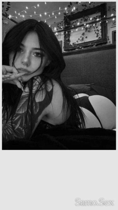 Нова секс видео чат яко празнене -  снимка 6