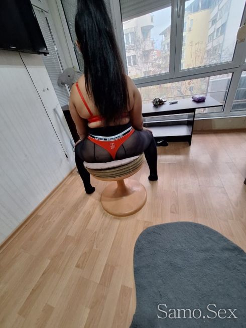 Червената брюнетка🫦😈чукай ме -  снимка 12