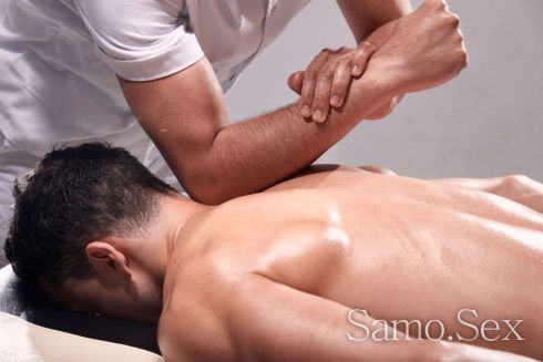 Момче предлага Масажи за Зрели 45 + -  снимка 1