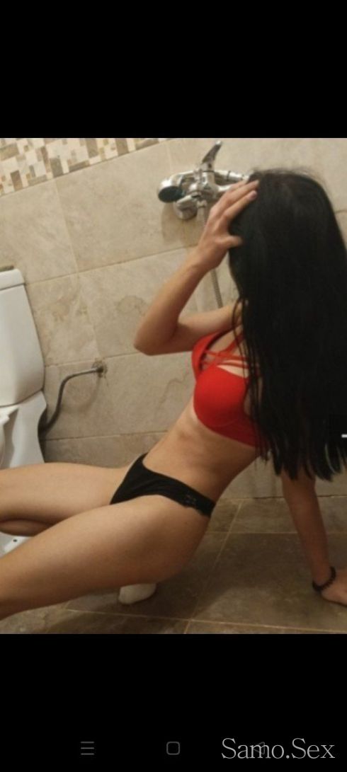 Ние сме две и обичаме весело прекарване също и с вас.❤️😘 -  снимка 3