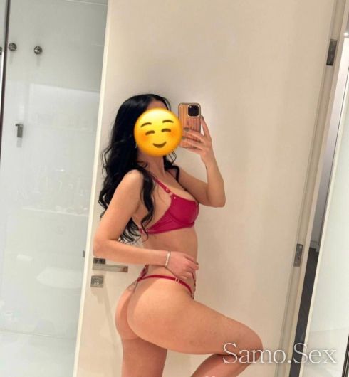 Нова звезда 🩷💋 -  снимка 1