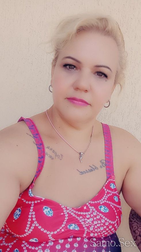 Отпосни се малко при пухкавата Росалинда. -  снимка 4