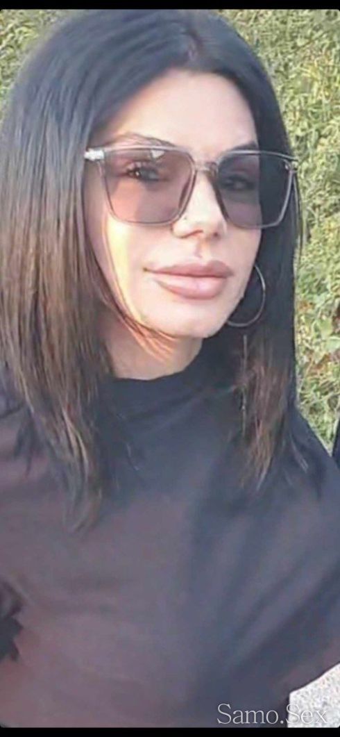 За малко тук при вас -  снимка 2