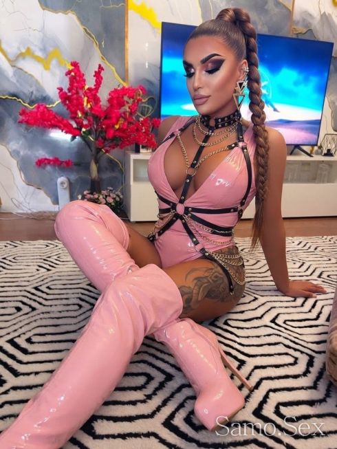 Искам да те Прегърна... 🤤 с Краката ми -  снимка 1