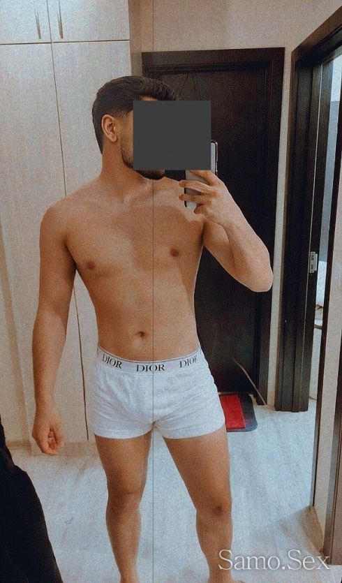 hott и двете роли съм😱⬇️💯 -  снимка 1