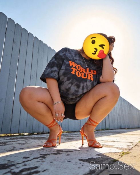 МОЖЕ И В КОЛА💋😚🤩 -  снимка 1