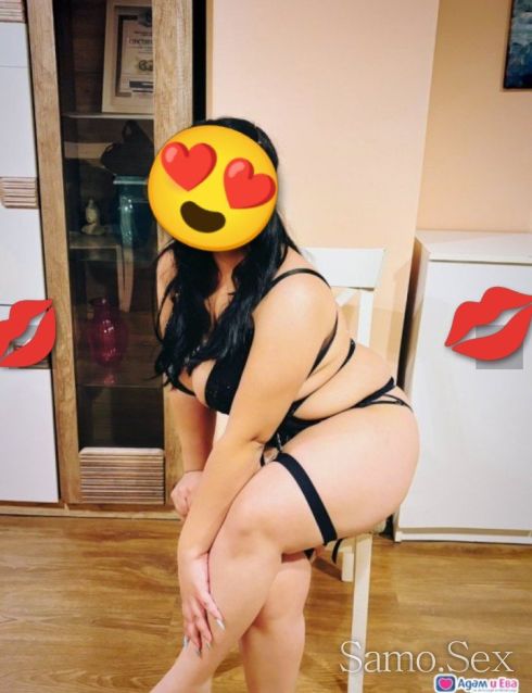 МОЖЕ И В КОЛА💋😚🤩 -  снимка 2