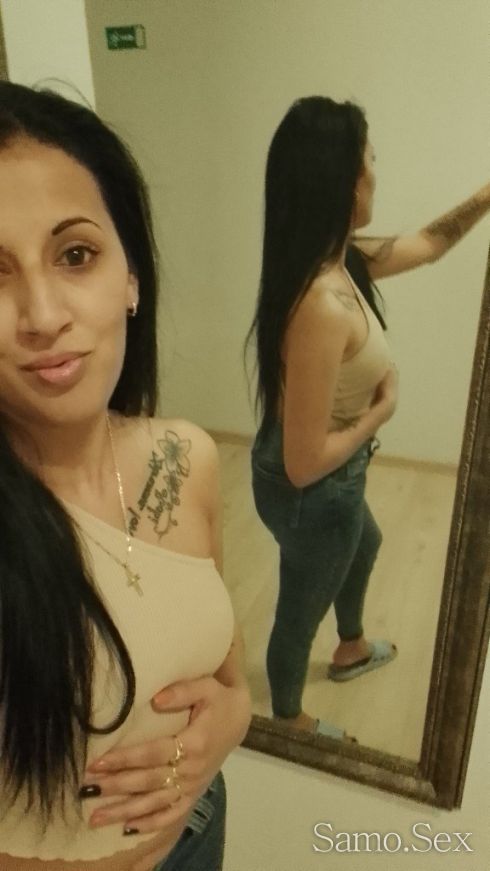 Тук съм само на адрес работя в хотел -  снимка 5