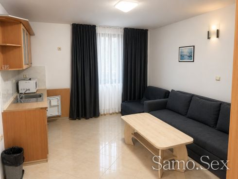 ✅НОЩУВКИ СЛЪНЧЕВ БРЯГ✅🏷️Цена за вечер 60€‼️ -  снимка 4