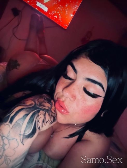 Страстна и нежна 🖤 -  снимка 3