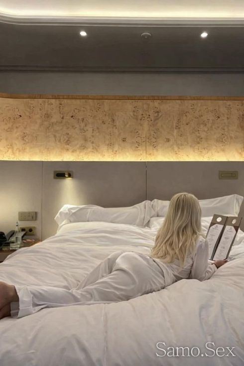 Сладка усмивка 💋 -  снимка 3