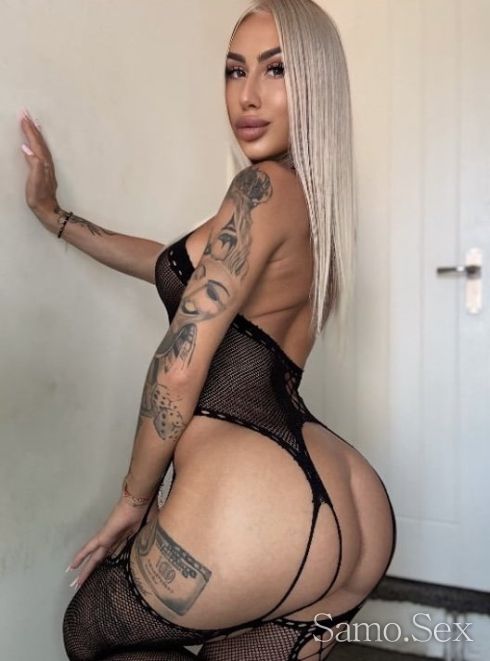 New Girl 🫦 -  снимка 4