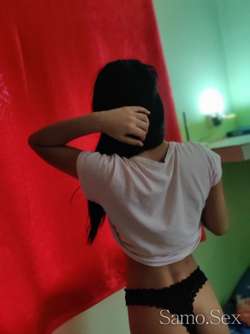 🤤🍇😈Вики е тук😈🍇🤤 -  снимка 2