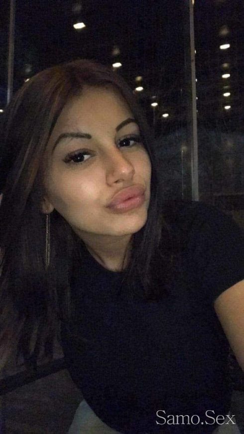 Сладка, но опасна, ела и ме опита💥 -  снимка 1