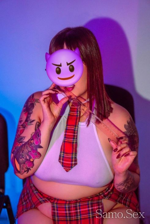 Твоята Милф 💯 -  снимка 11